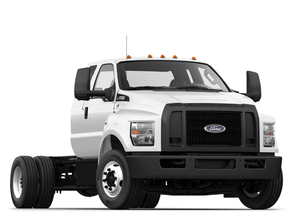 Ford F-650 essence en châssis-cabine, un camion commercial économique pour les trajets urbains et le déneigement.