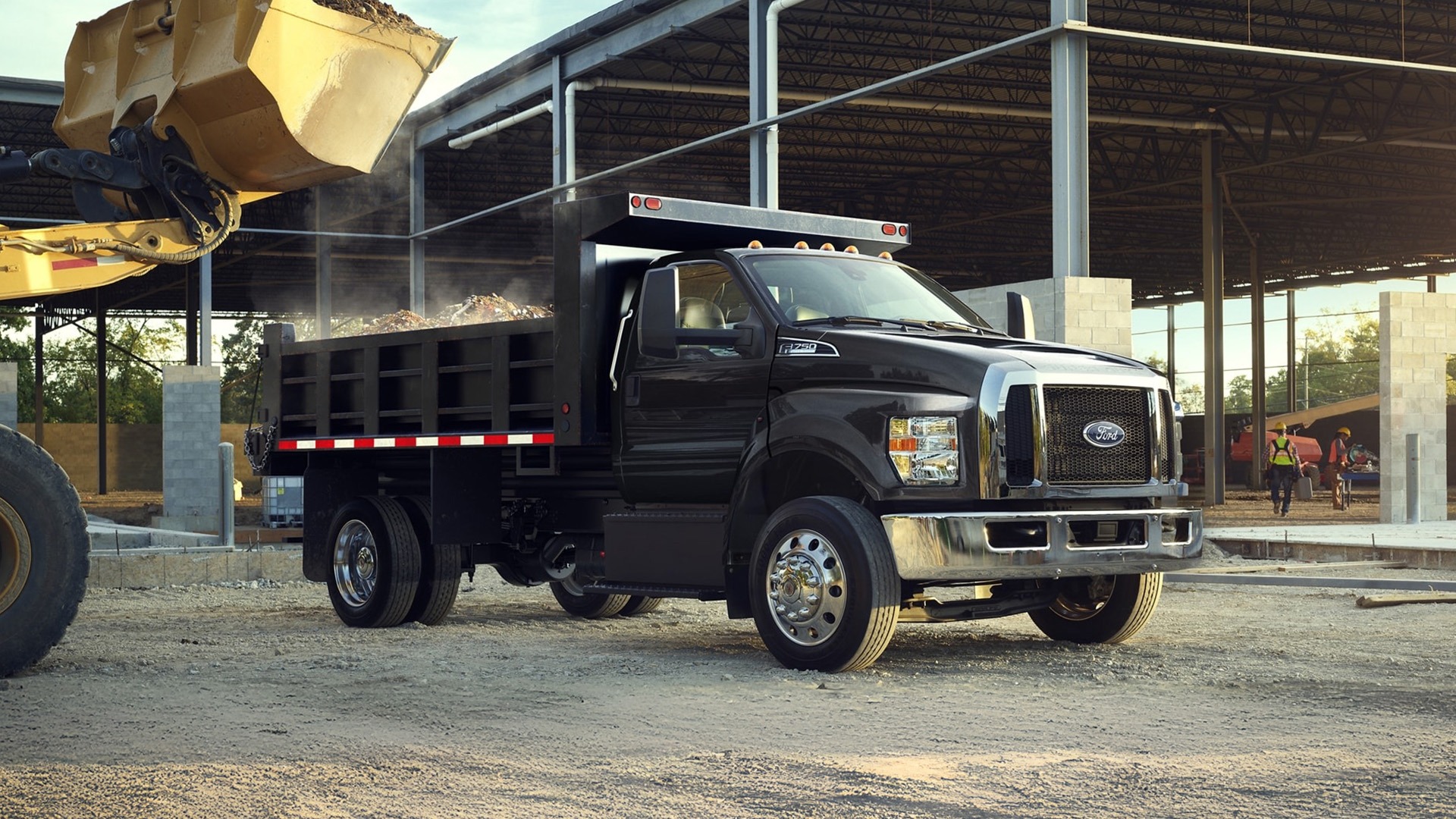 Découvrez notre gamme de camions commerciaux : Ford F-650 et Ford F-750