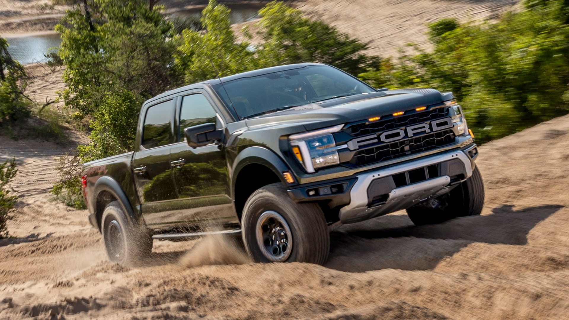 Découvrez notre gamme de camions commerciaux : Ford F-150 Raptor