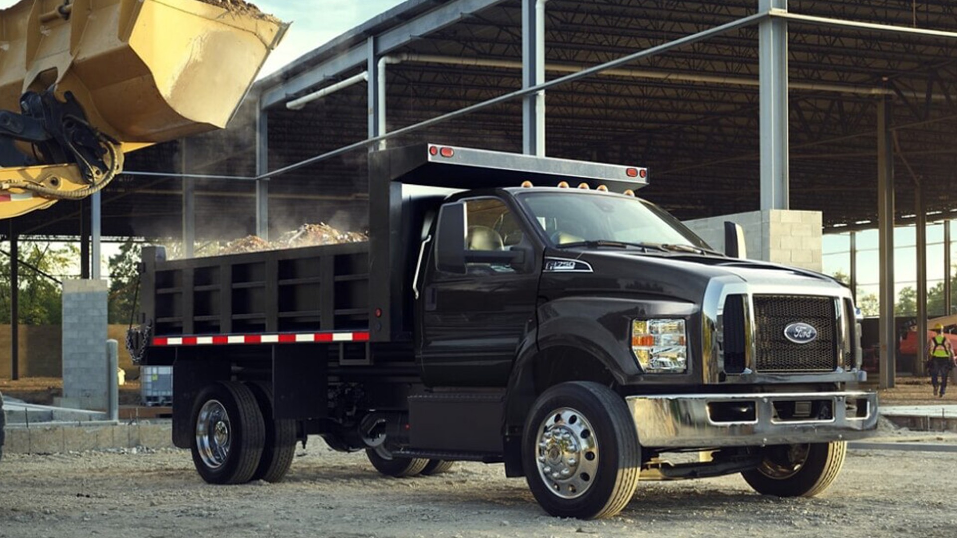 Découvrez notre gamme de camions commerciaux : Ford F-650 et Ford F-750